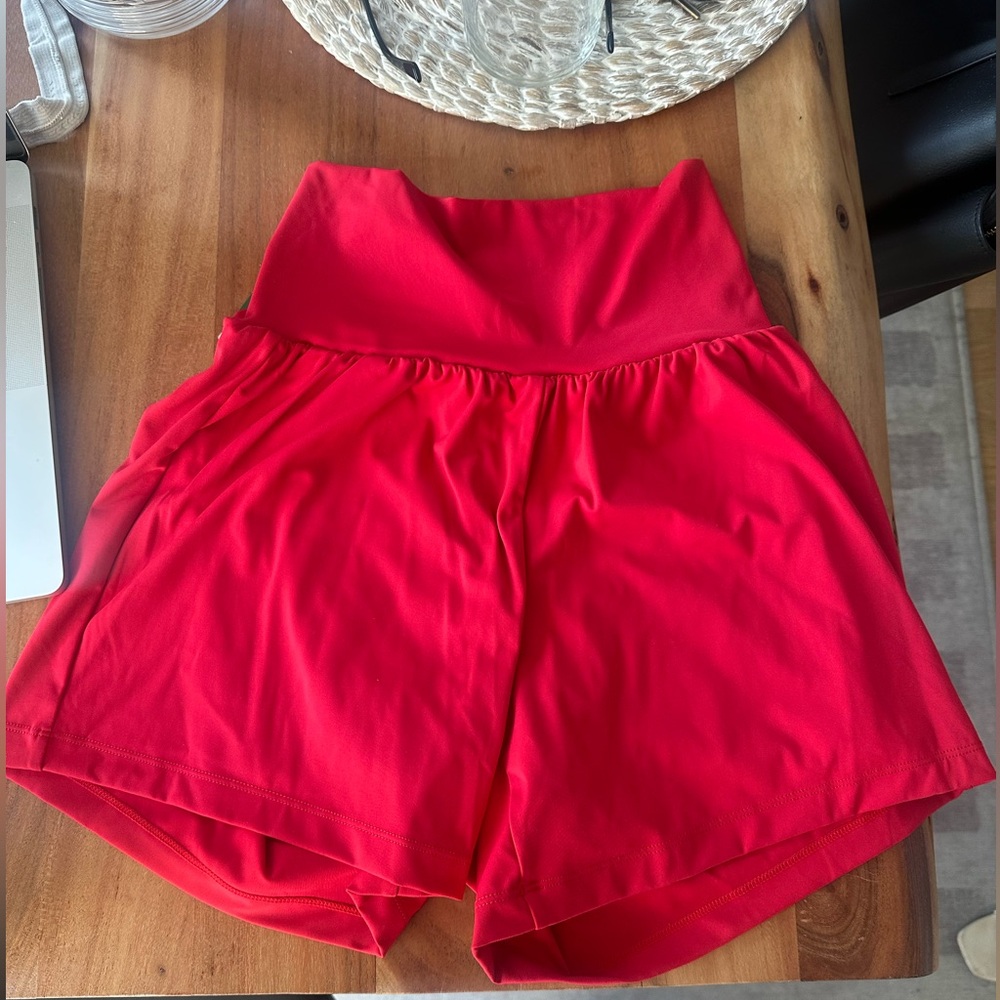 Halara Super High Waisted Pocket & Pocket 2-in-1 Yoga Shorts 5’’ in Red XS